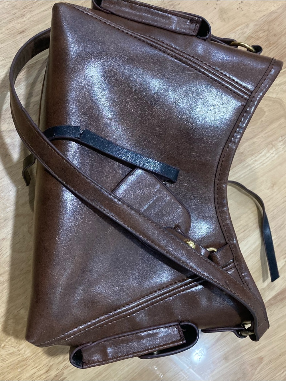 Brown Leather Shoulder Bag with Adjustable Strap
